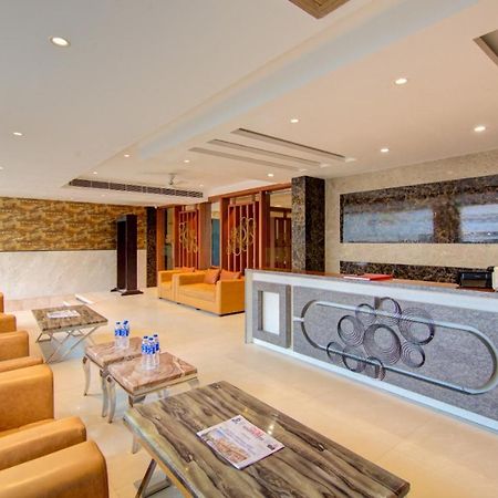The Elevate Hotel - Near Delhi International Airport Neu-Delhi Exterior foto