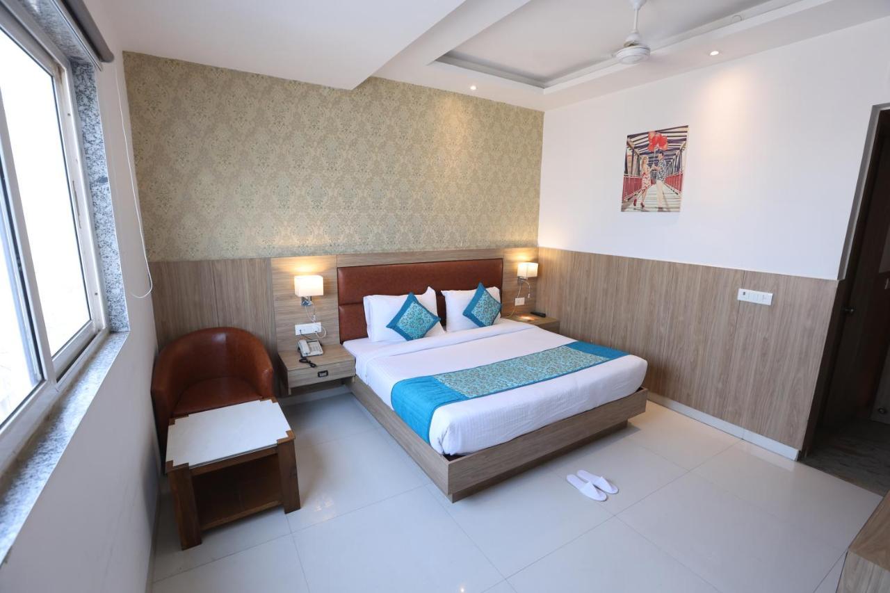 The Elevate Hotel - Near Delhi International Airport Neu-Delhi Exterior foto