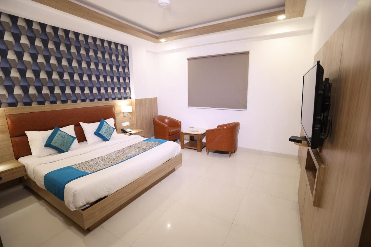 The Elevate Hotel - Near Delhi International Airport Neu-Delhi Exterior foto