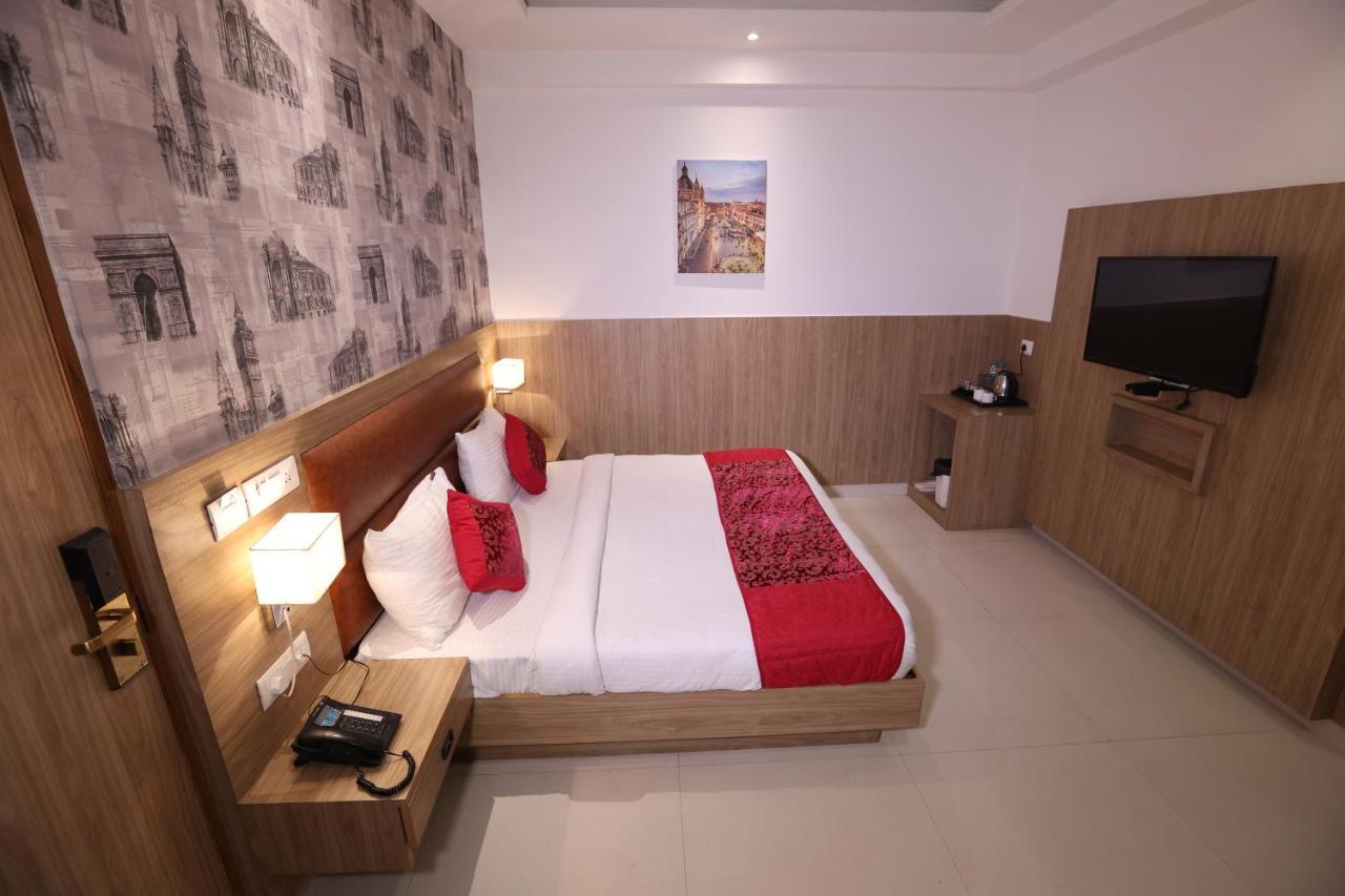 The Elevate Hotel - Near Delhi International Airport Neu-Delhi Exterior foto