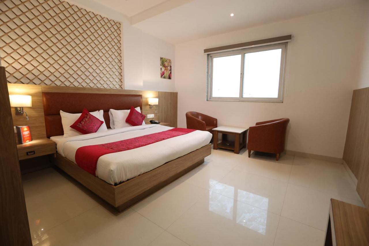 The Elevate Hotel - Near Delhi International Airport Neu-Delhi Exterior foto