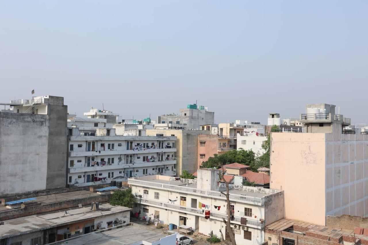 The Elevate Hotel - Near Delhi International Airport Neu-Delhi Exterior foto