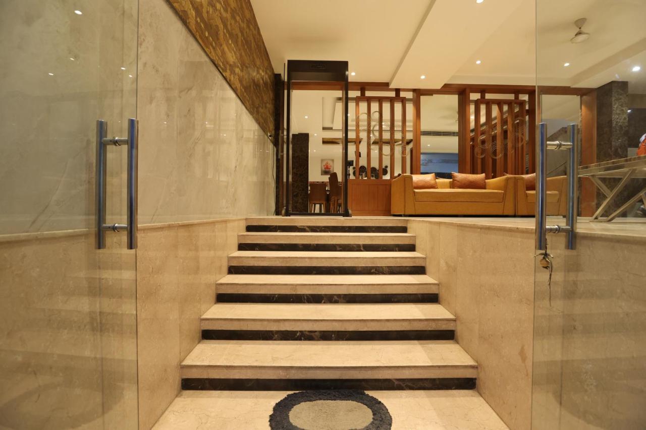 The Elevate Hotel - Near Delhi International Airport Neu-Delhi Exterior foto
