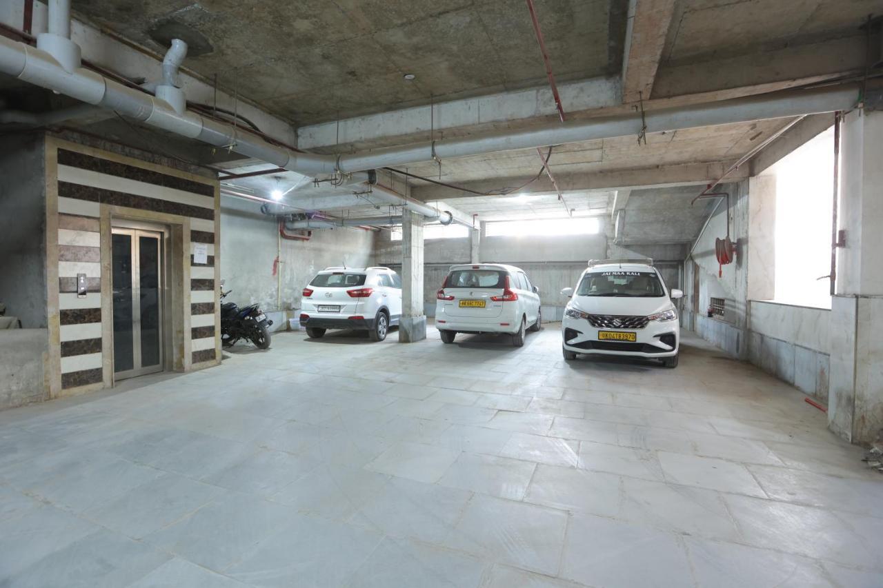 The Elevate Hotel - Near Delhi International Airport Neu-Delhi Exterior foto