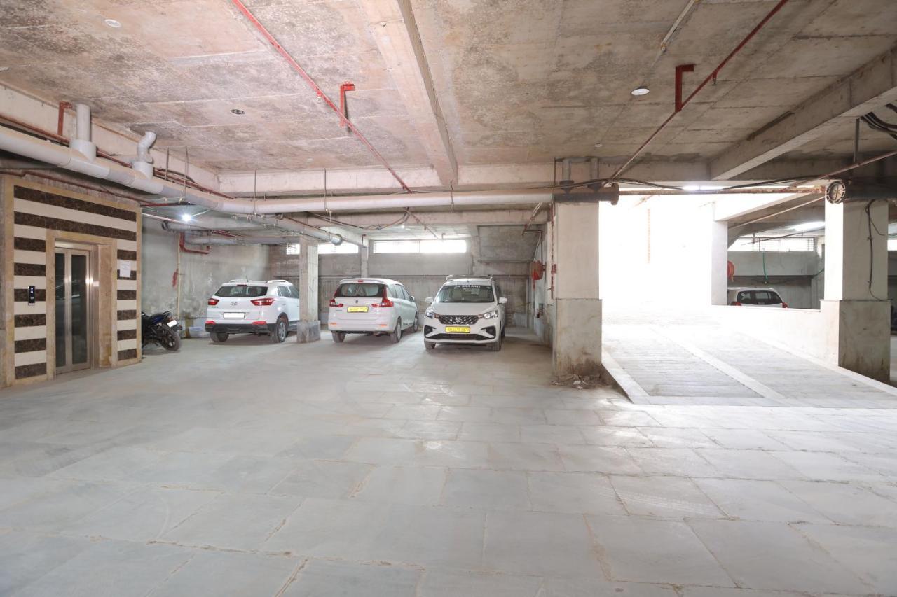 The Elevate Hotel - Near Delhi International Airport Neu-Delhi Exterior foto
