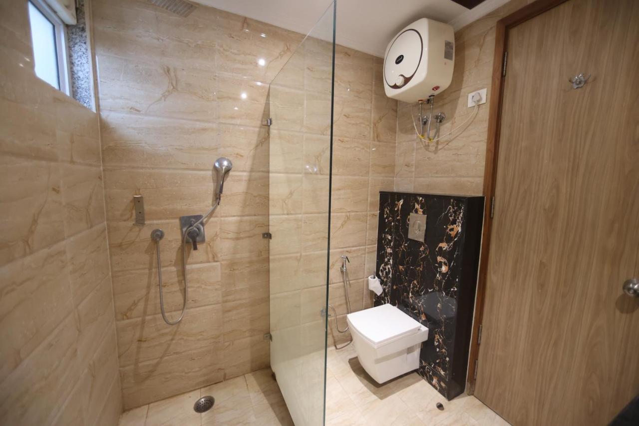 The Elevate Hotel - Near Delhi International Airport Neu-Delhi Exterior foto