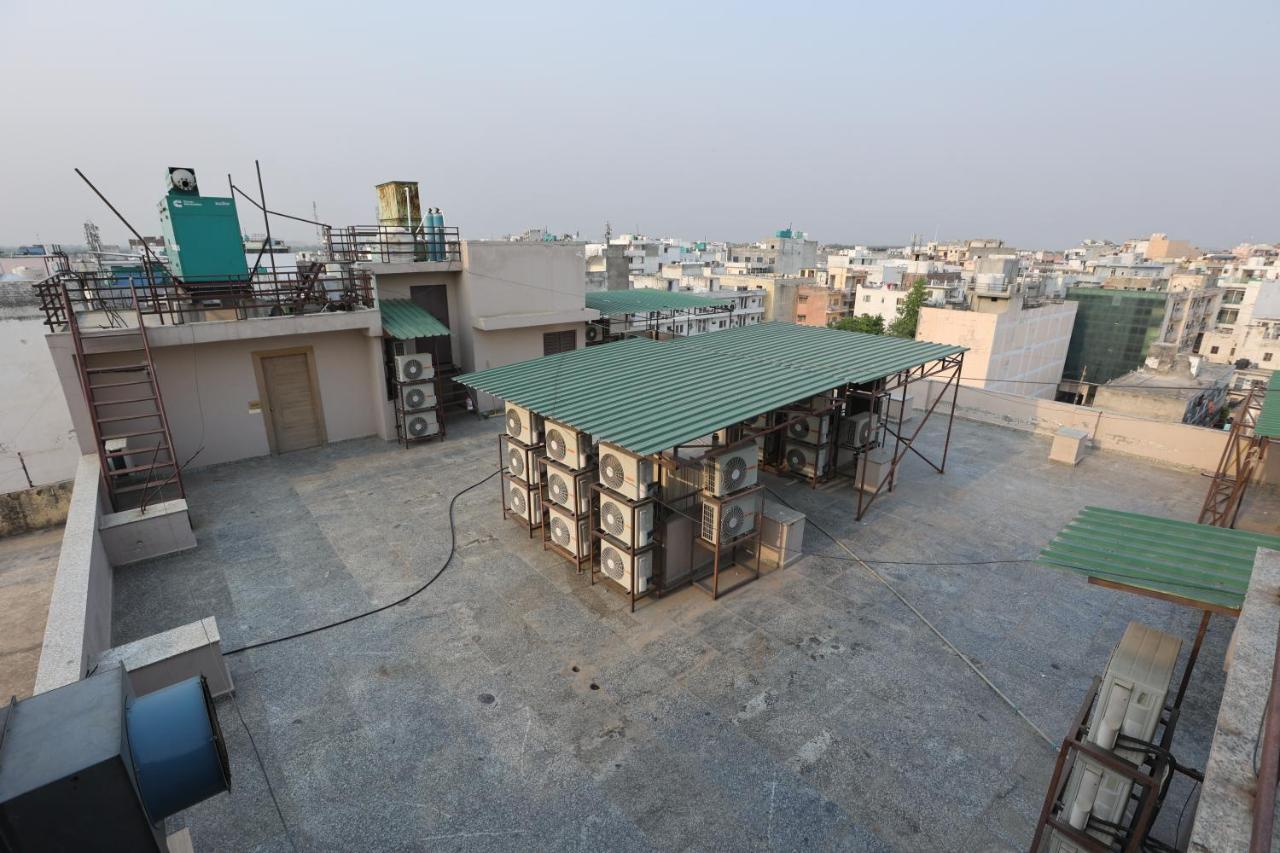 The Elevate Hotel - Near Delhi International Airport Neu-Delhi Exterior foto